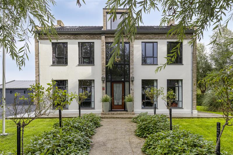 Huis Oosterwijzend 44 in Nibbixwoud
