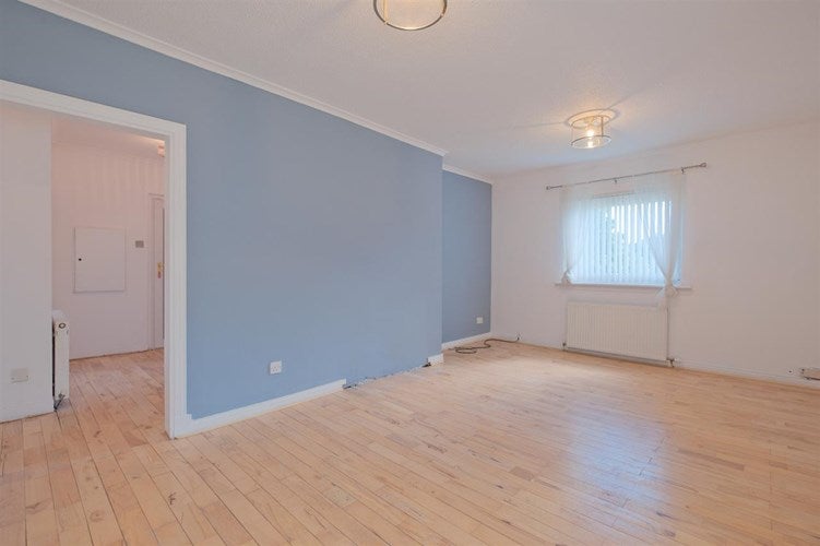 Flat Elliot Crescent in East Kilbride