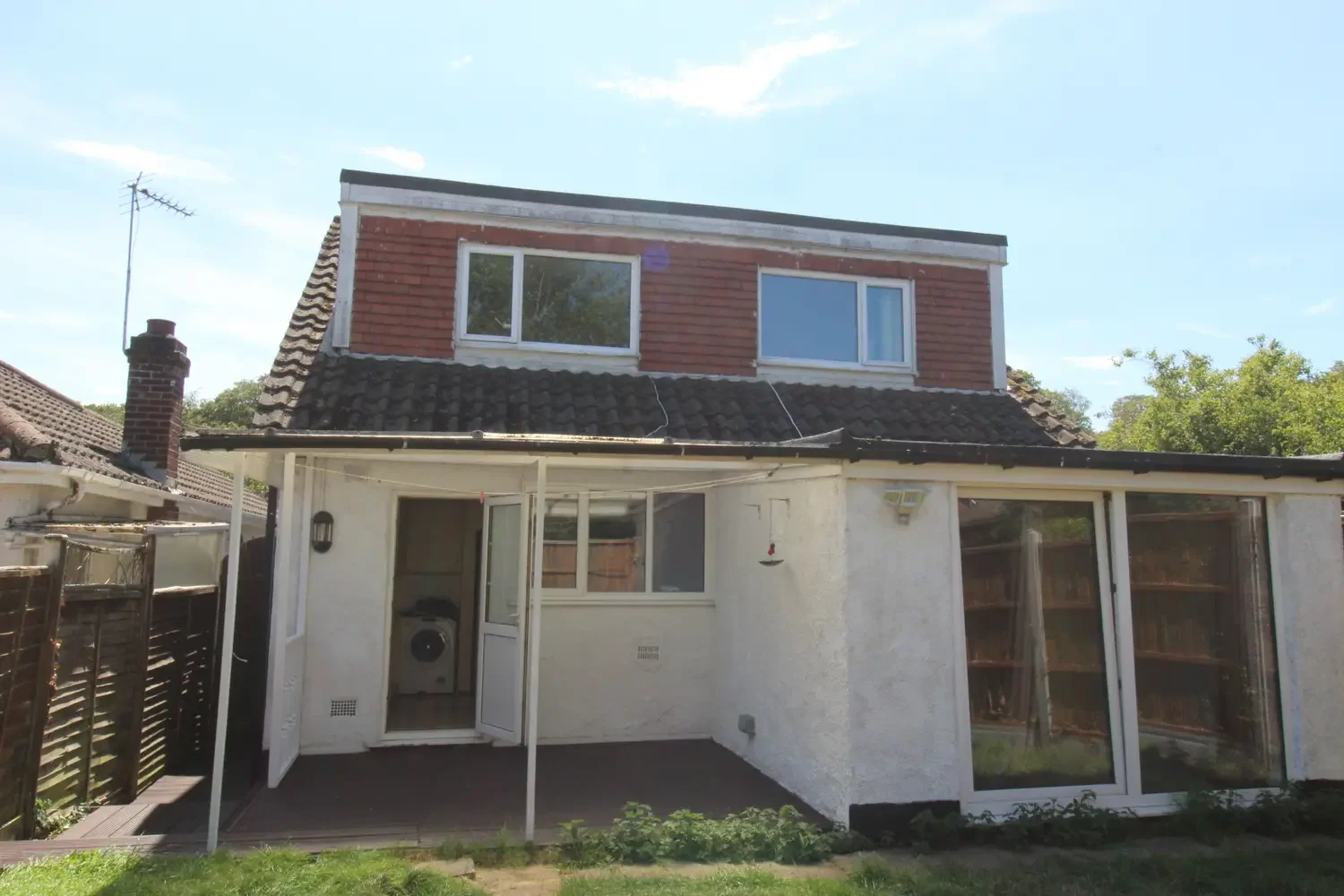 House The Meadows in Brentwood