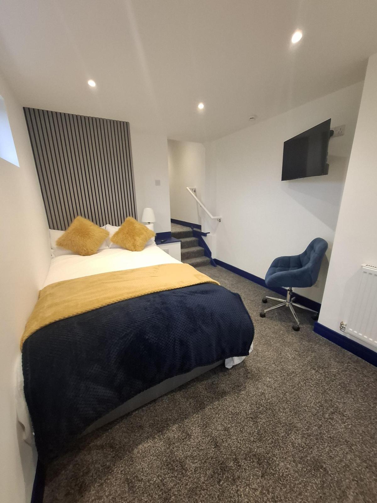 Flat Heneage Road in Grimsby