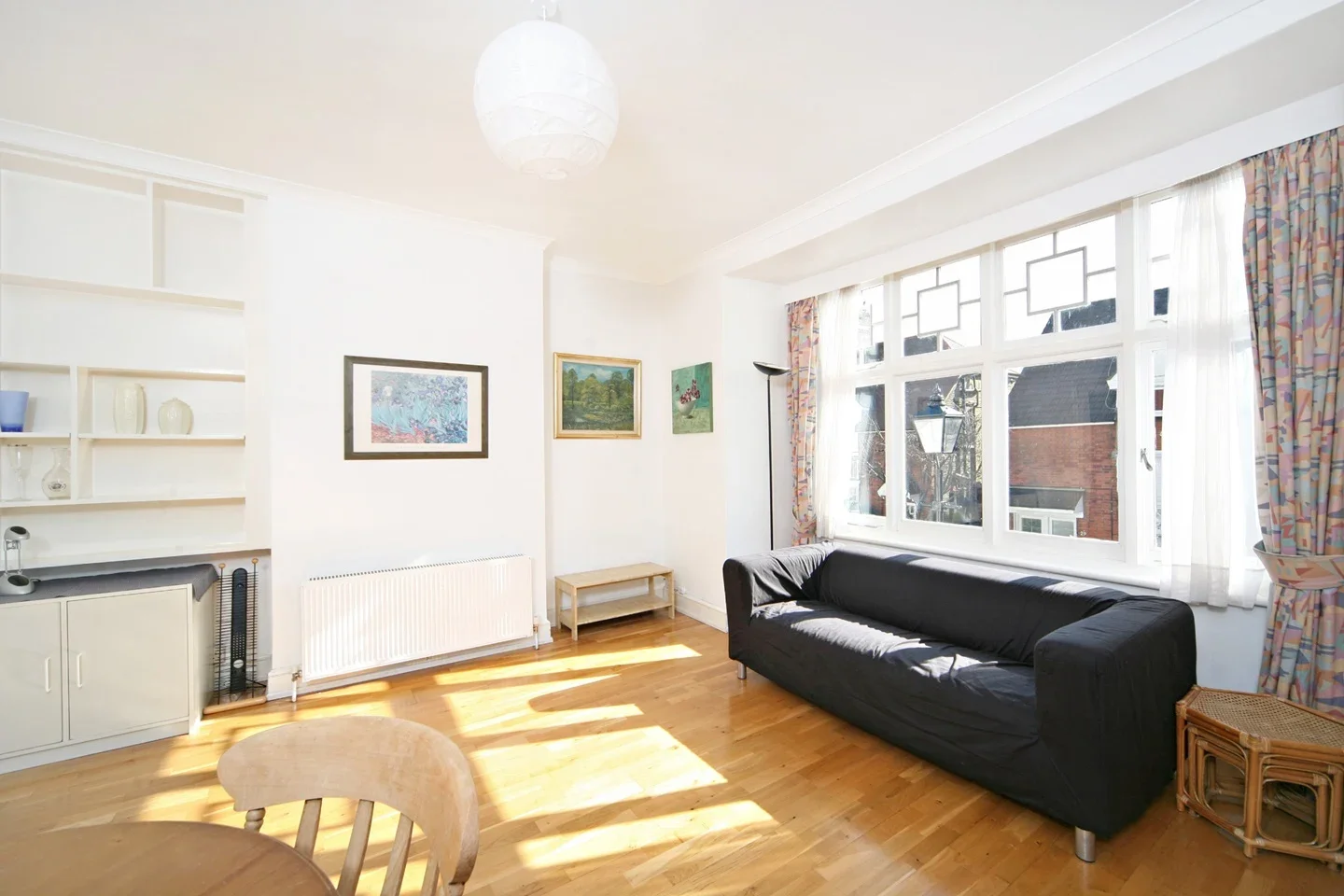 Flat Blandford Road in Greater London