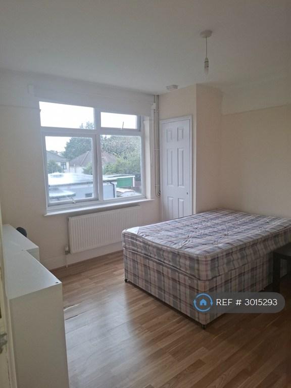Room Radley Road in Bristol