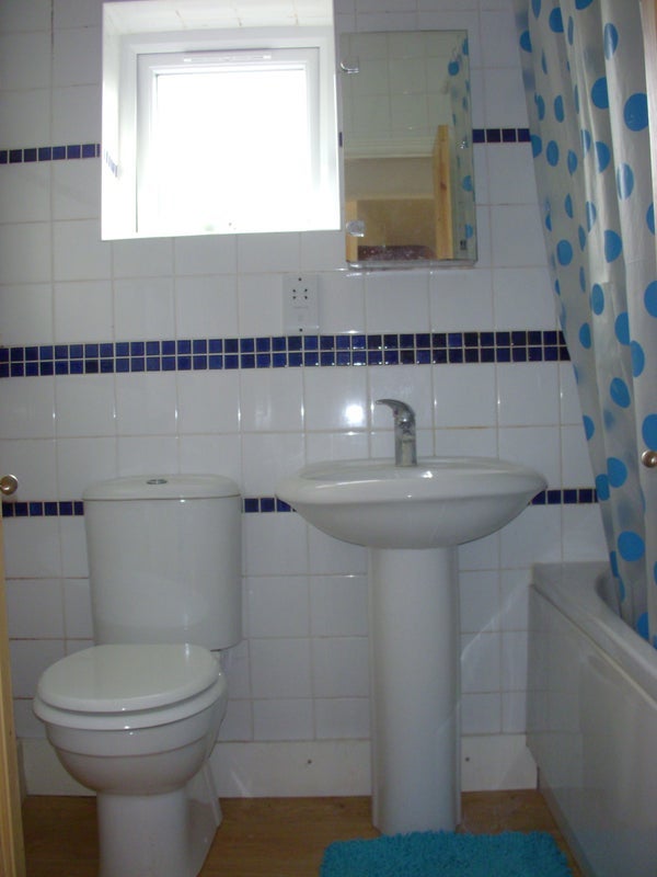 Flat Roslyn Road in Greater London