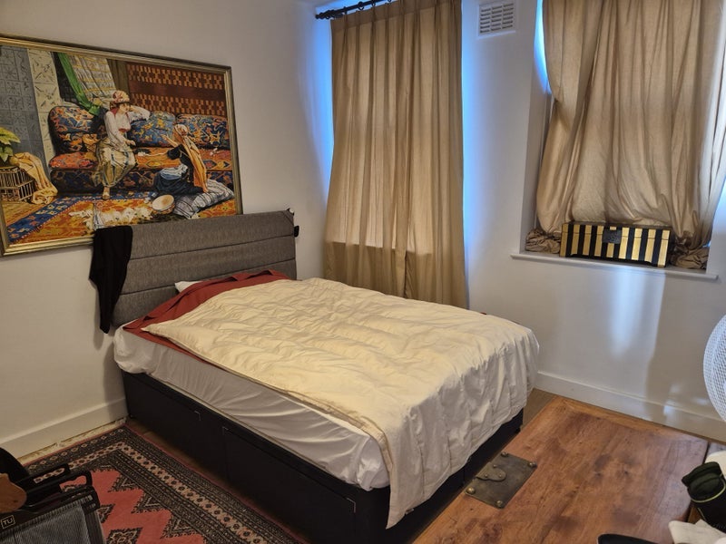 Room The Downs in Greater London