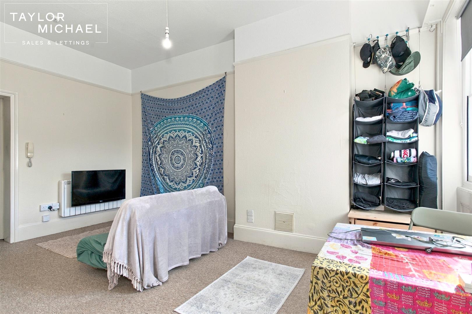 Flat St Aubyns in Portslade by Sea