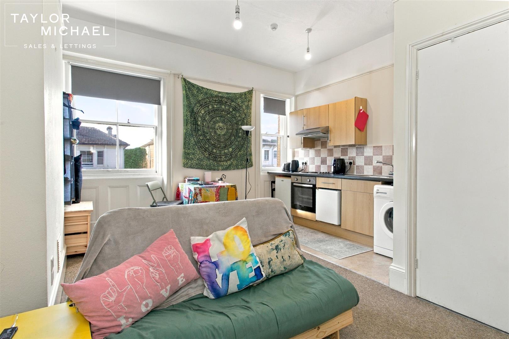 Flat St Aubyns in Portslade by Sea