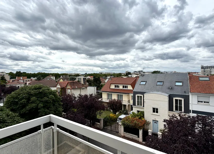 Flat Rue Charles Floquet / Avenue Charles Floquet in Joinville-le-Pont