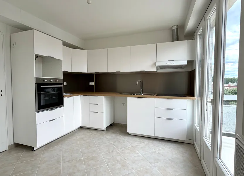 Flat Rue Charles Floquet / Avenue Charles Floquet in Joinville-le-Pont