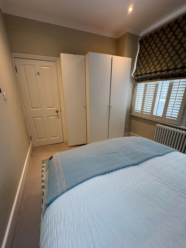 Room Hazlebury Road in Greater London