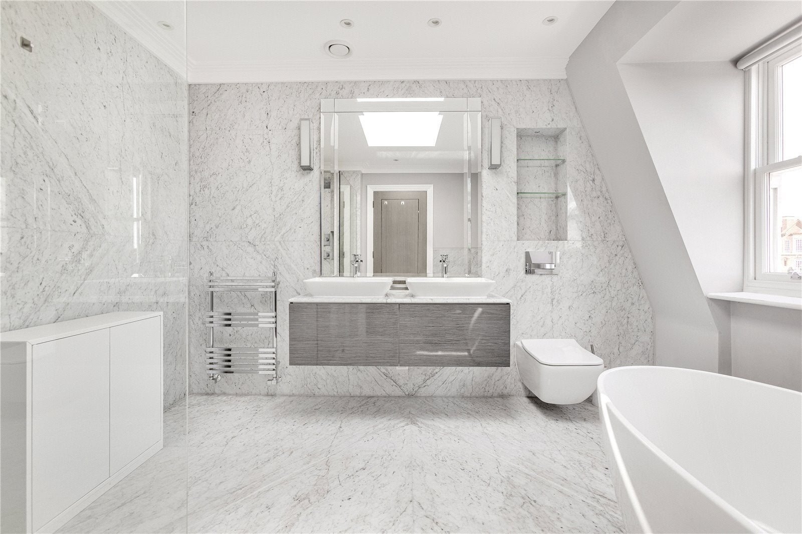 House Rowberry Close in Greater London