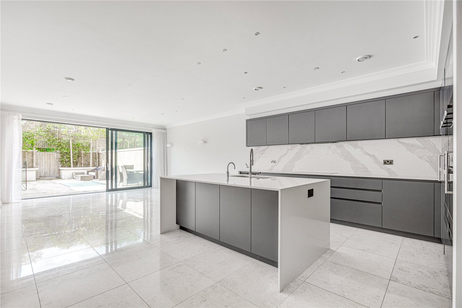 House Rowberry Close in Greater London