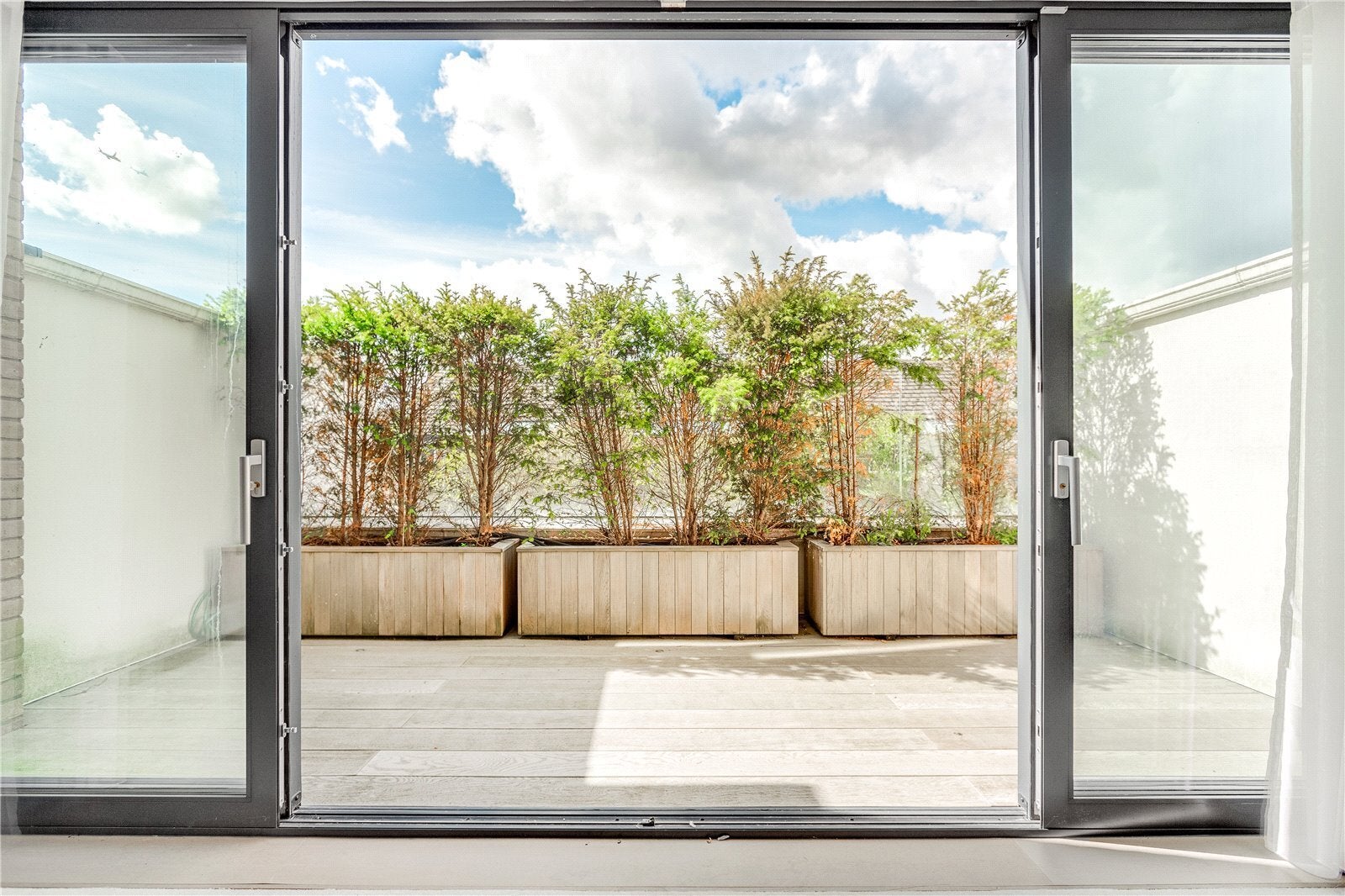 House Rowberry Close in Greater London