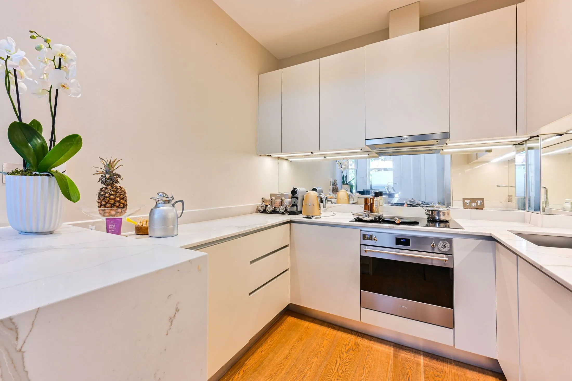 Flat Redfield Lane in Greater London