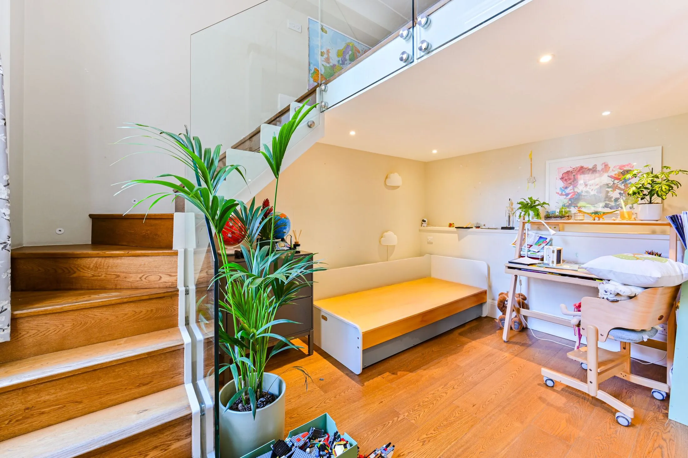 Flat Redfield Lane in Greater London