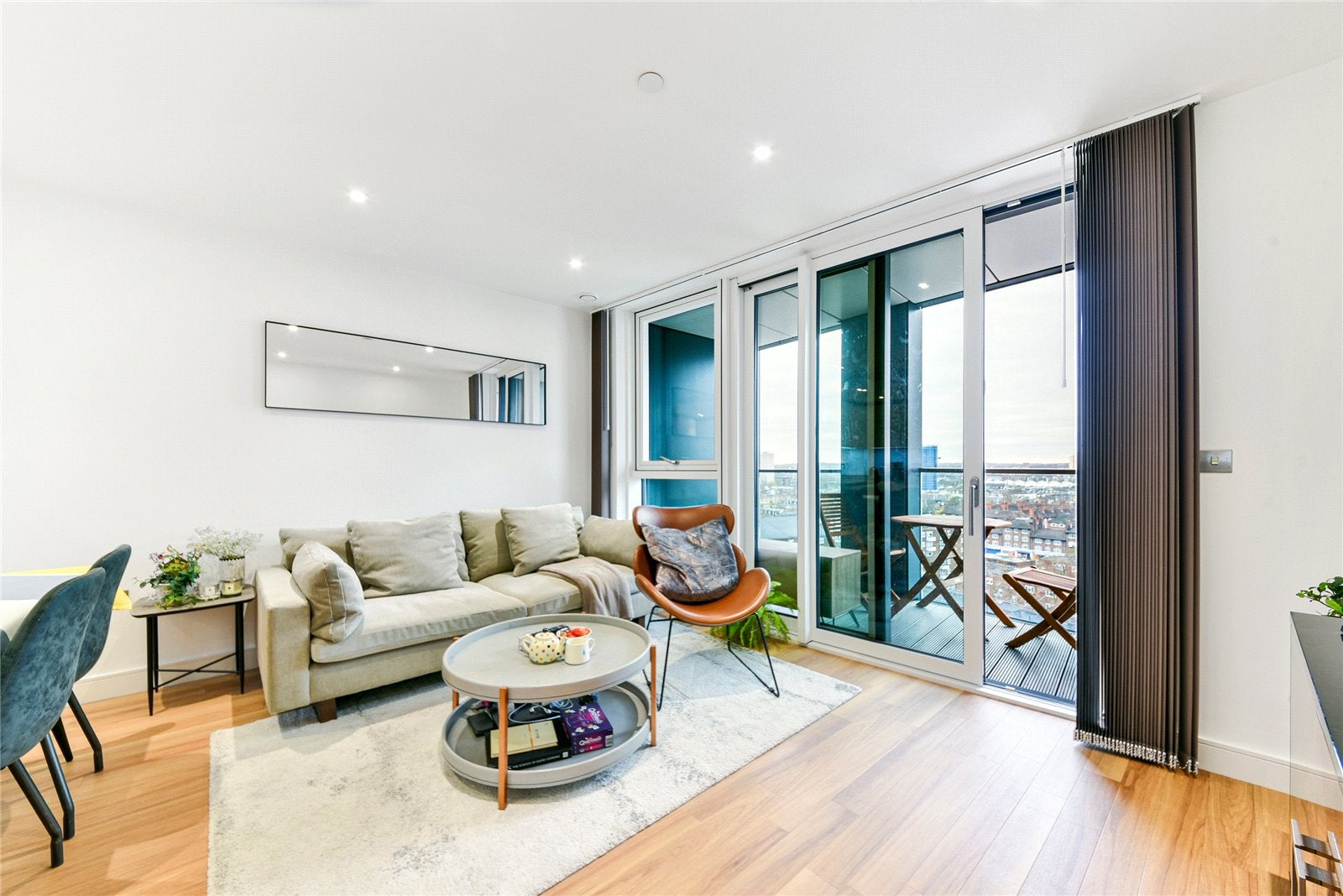 Flat Wandsworth Road in Greater London