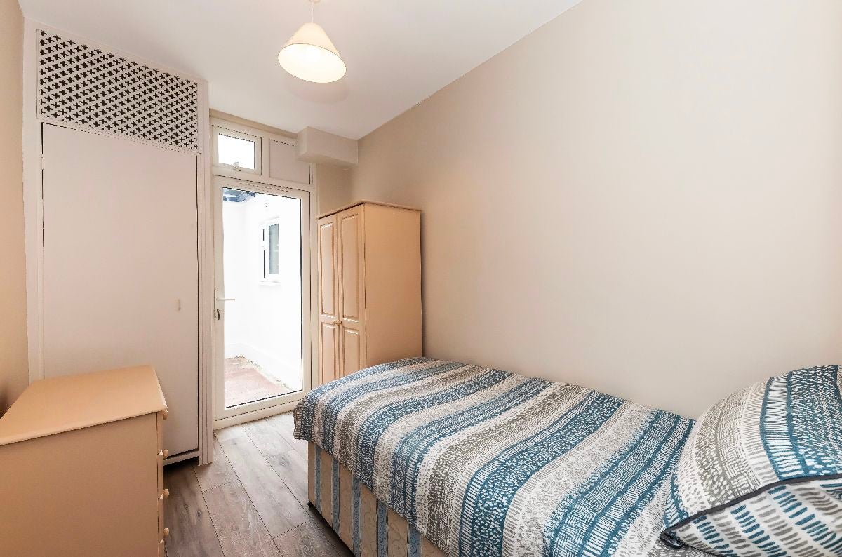 Flat Delaford Street in Greater London
