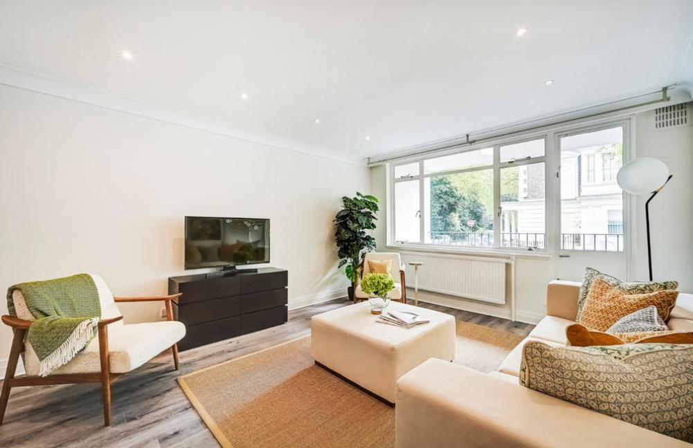 Flat Wellington Road in City of Westminster
