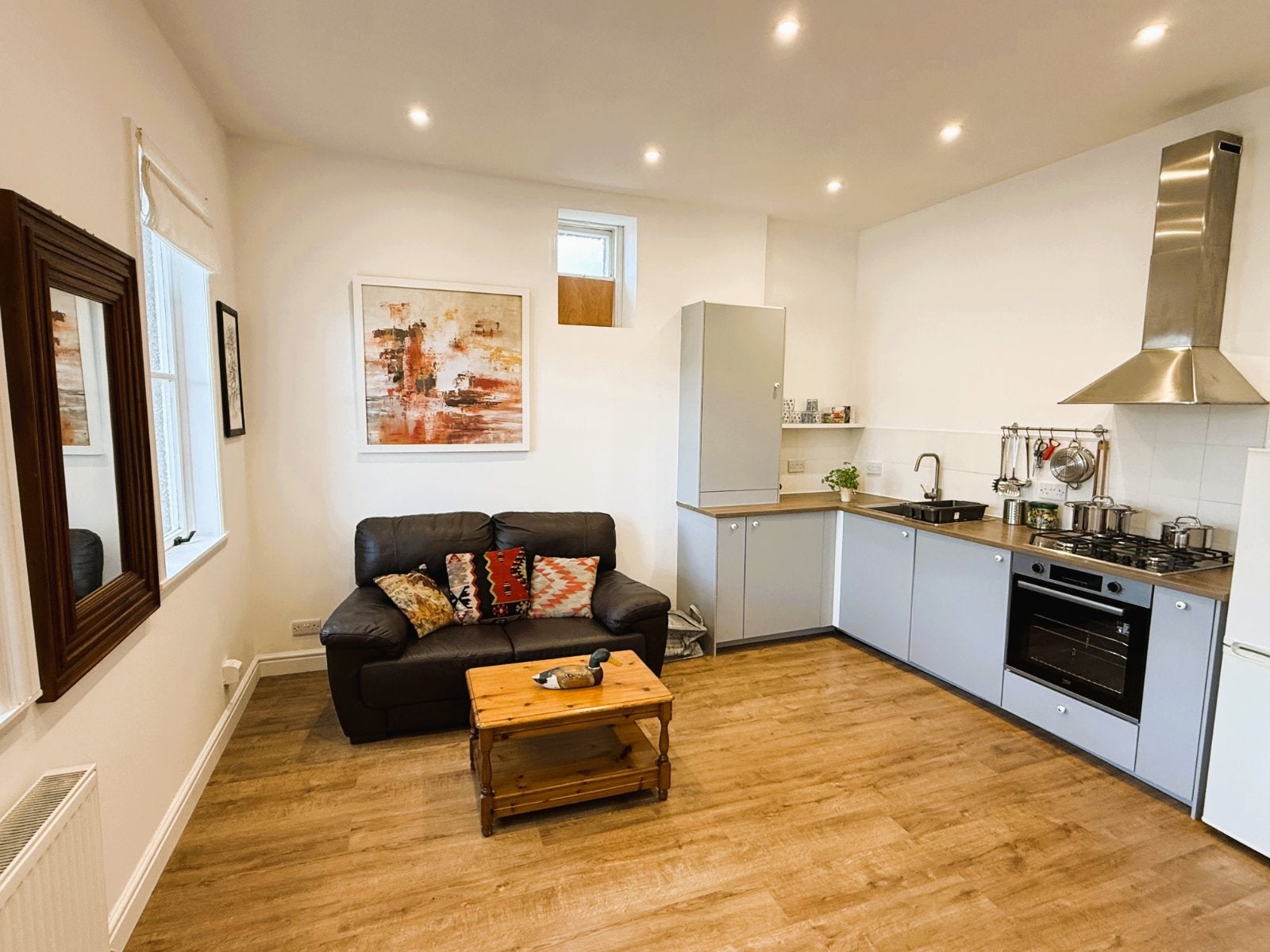 Flat Bellfield Lane in City of Edinburgh