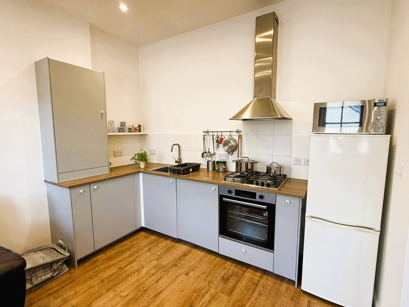 Flat Bellfield Lane in City of Edinburgh