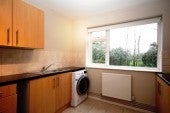 Flat Calder Court in Maidenhead