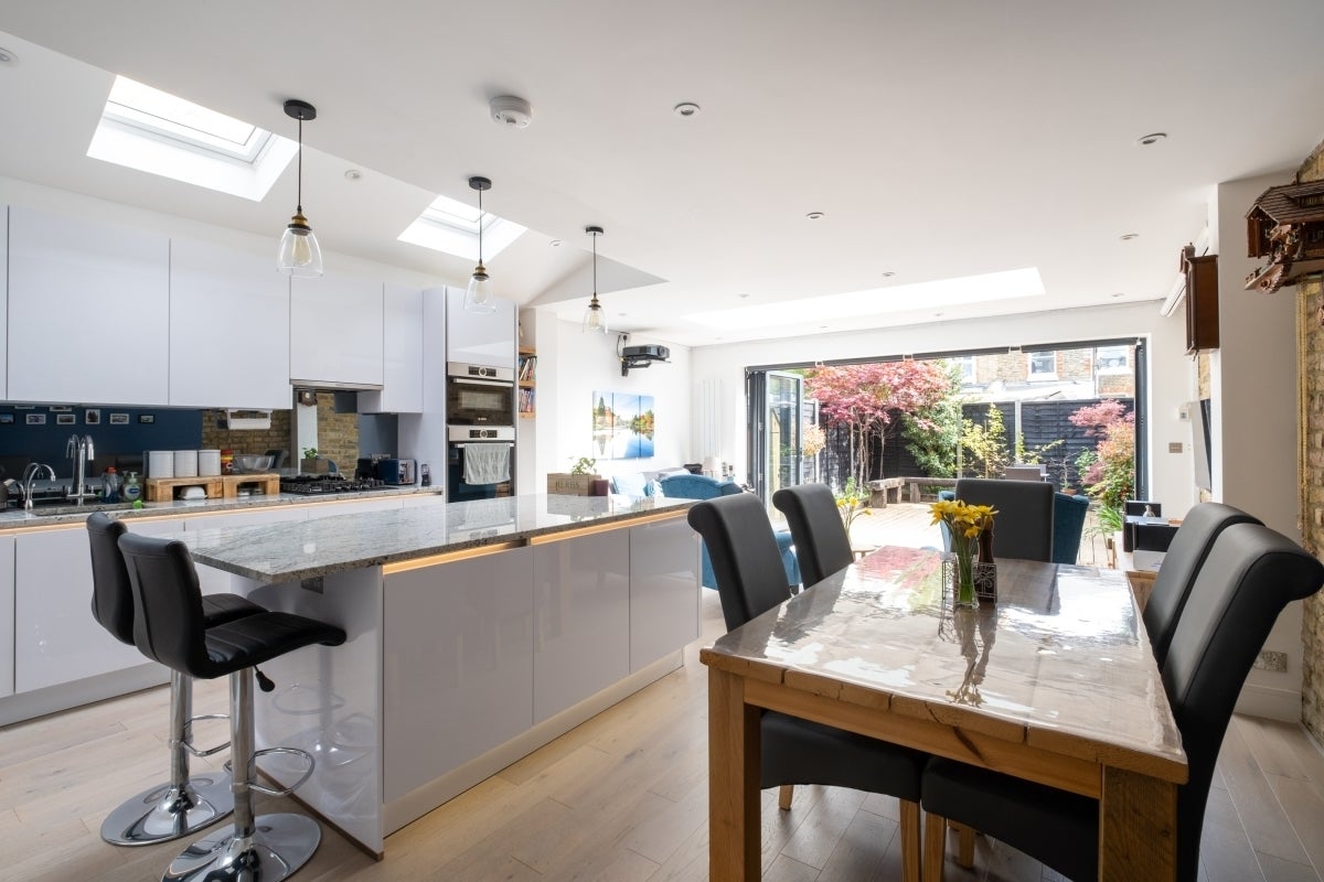 Flat Cavendish Road in Greater London