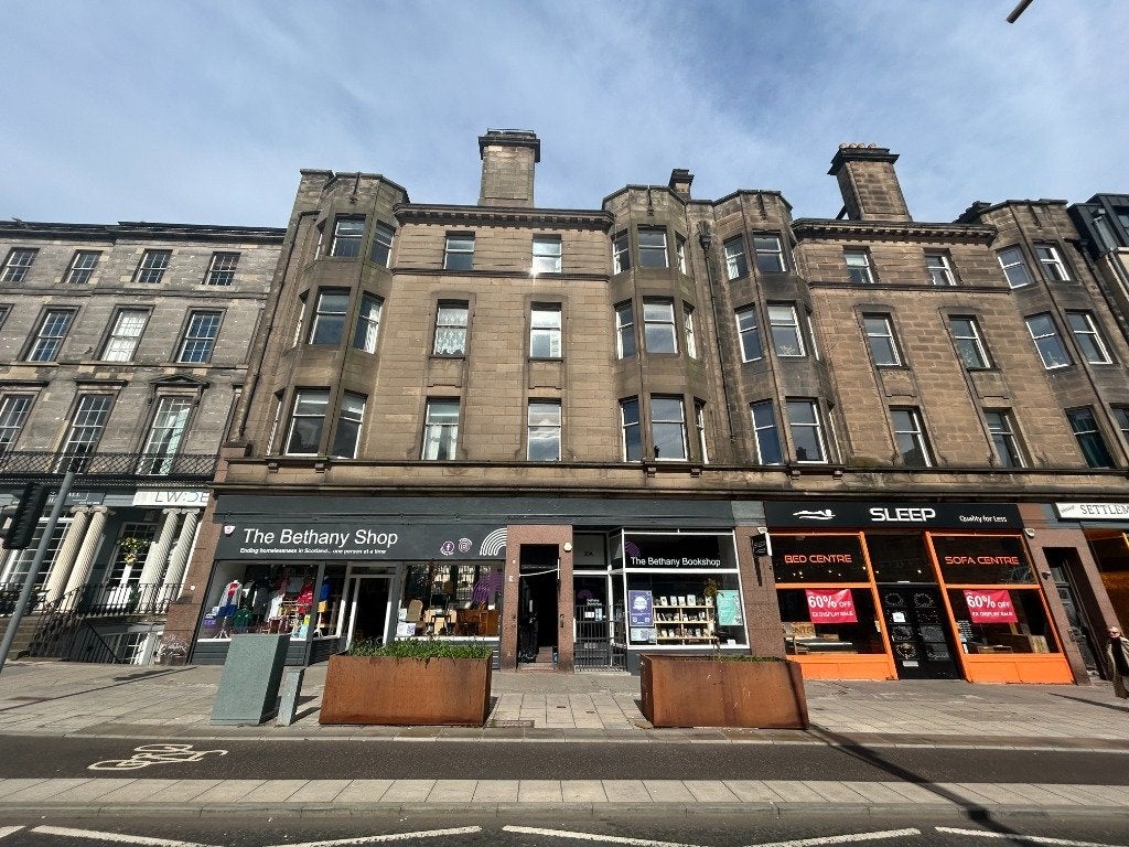 Flat Leith Walk in City of Edinburgh