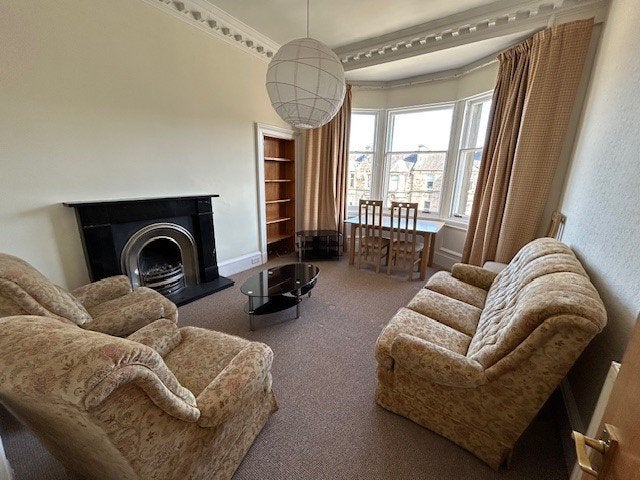 Flat Leith Walk in City of Edinburgh