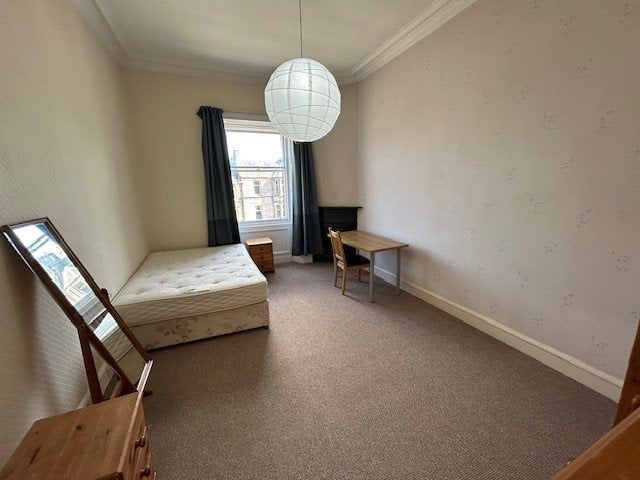 Flat Leith Walk in City of Edinburgh