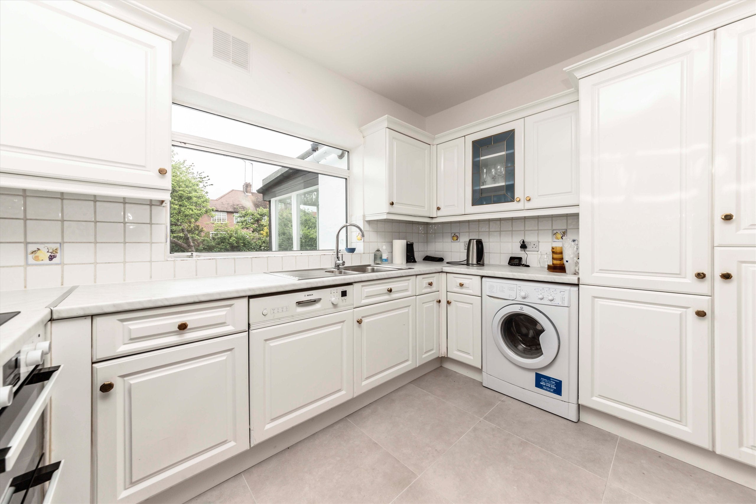 House Sneyd Road in Greater London