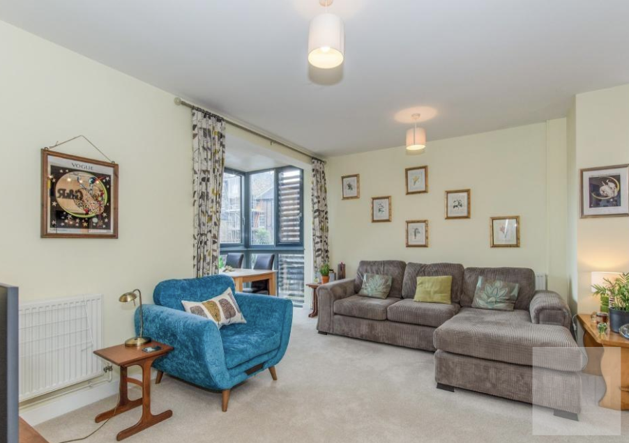 Flat Clarence Row in Gravesham