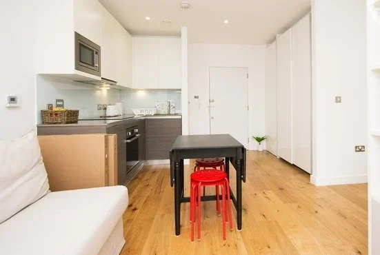Flat Lampton Road in Greater London