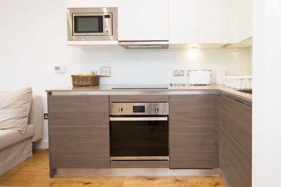 Flat Lampton Road in Greater London