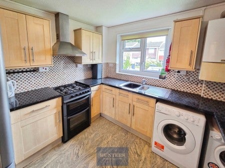 Flat Leahurst Crescent in Birmingham