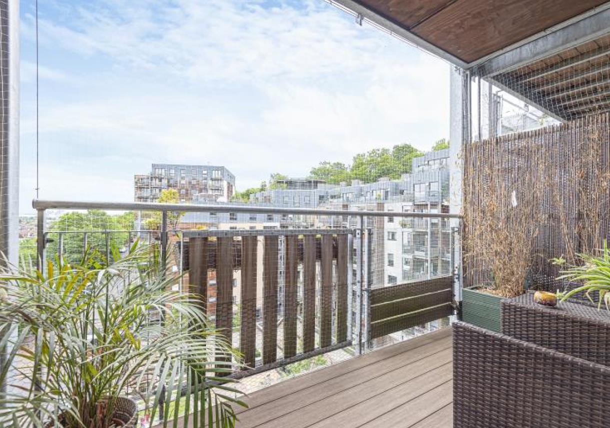 Flat Restell Close in Greater London