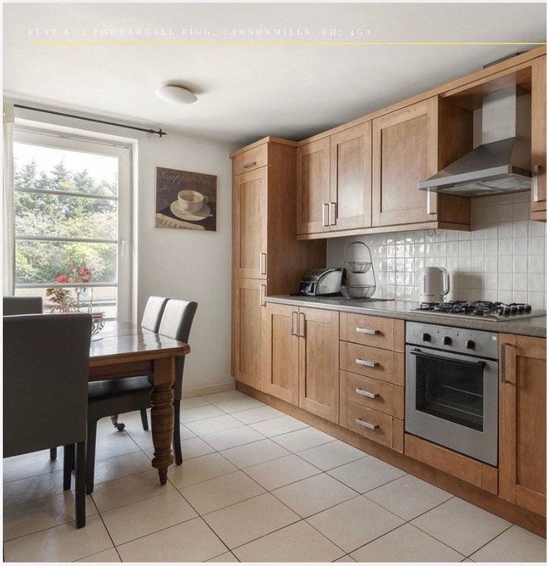 Room Powderhall Rigg in City of Edinburgh