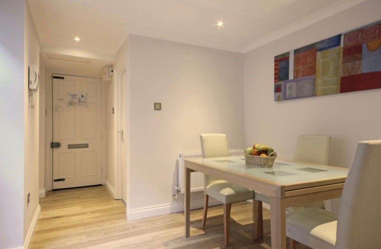 Flat Hertford Street in City of Westminster