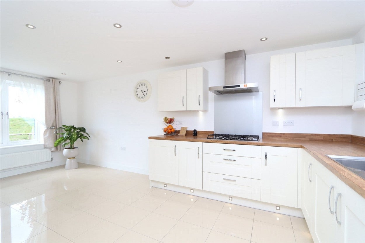 House Chevry Close in Milton Keynes