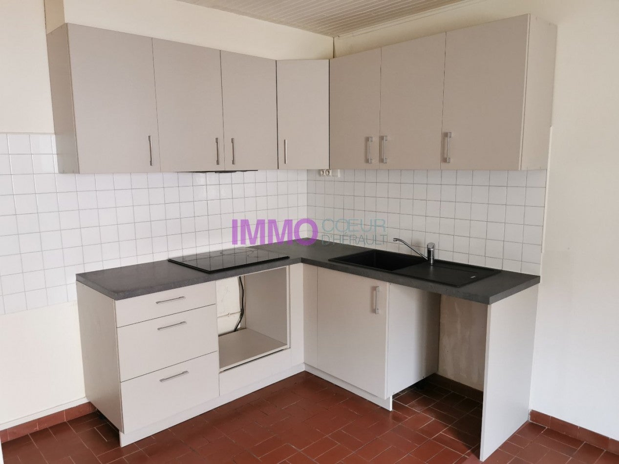 Flat Rue Doyen René Gosse in Clermont-l'Hérault