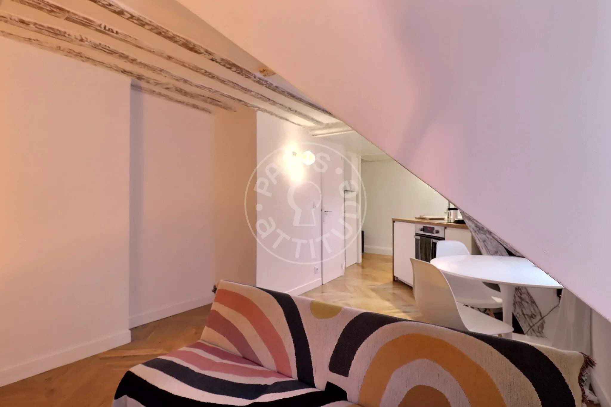 Flat Rue de l'Échiquier in Paris