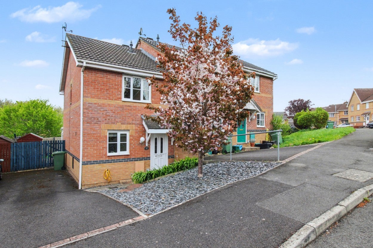 House Moorland Road in Street