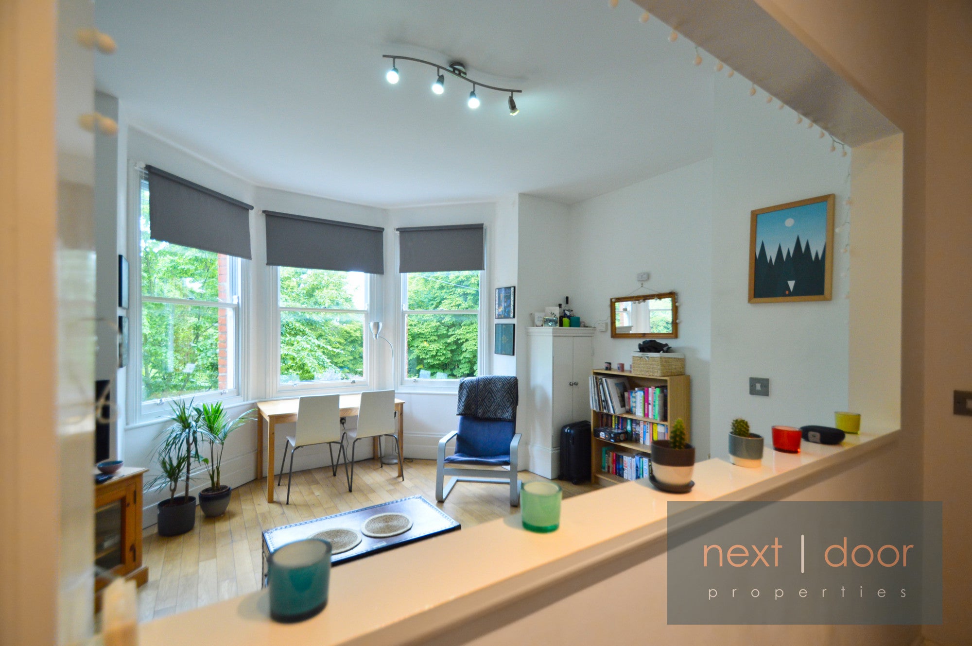 Flat Thurlow Park Road in Greater London