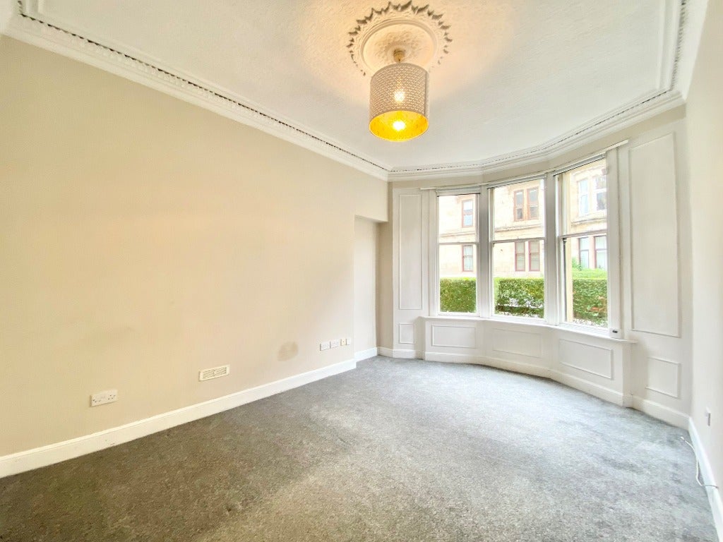 Flat Lawrie Street in Glasgow