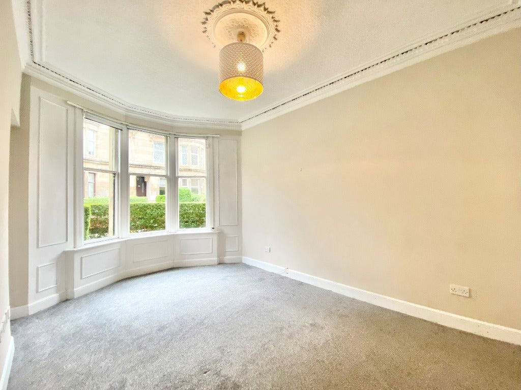 Flat Lawrie Street in Glasgow