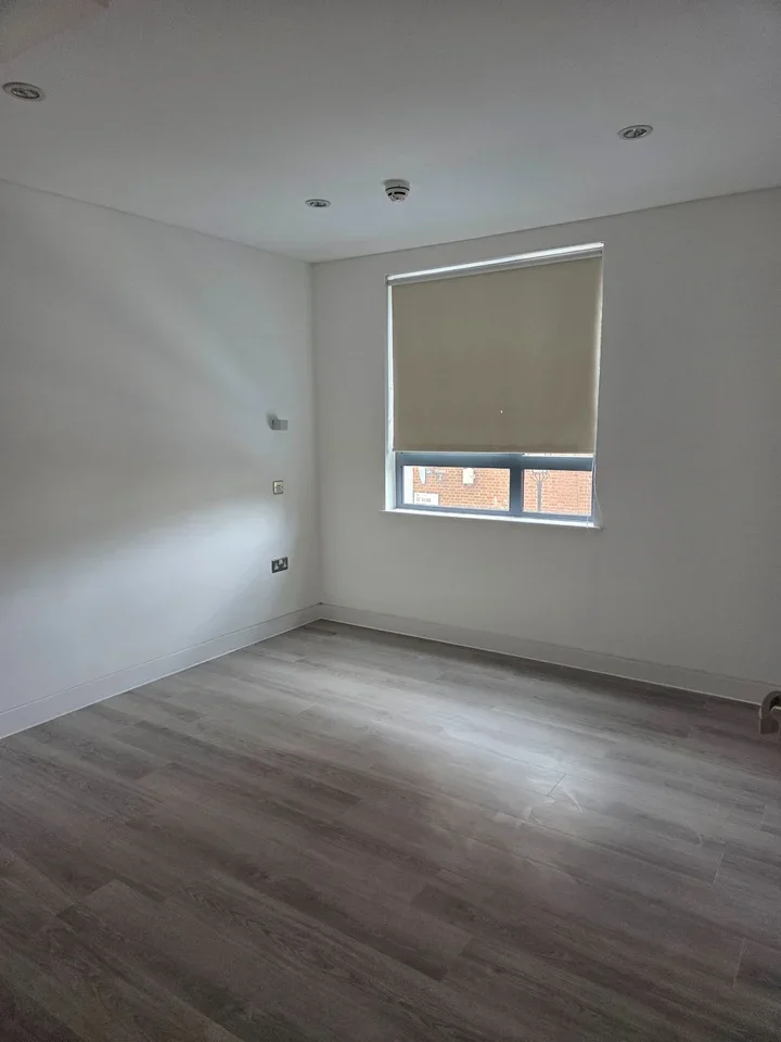 Flat Prince of Wales Road in Greater London