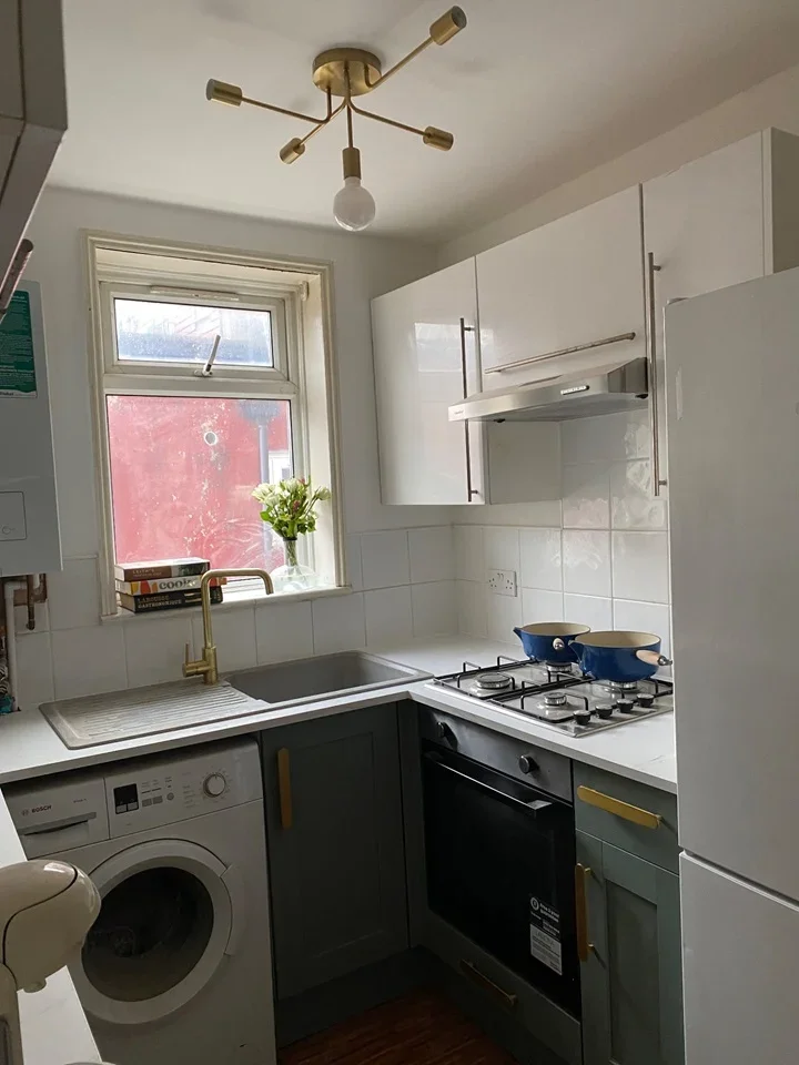 Flat Seymour Road in Greater London