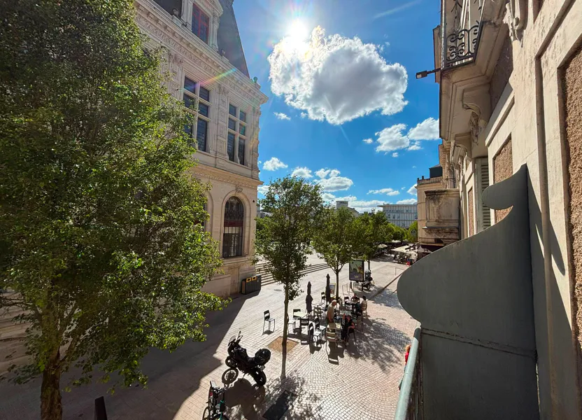 Flat Rue Victor Hugo in Poitiers