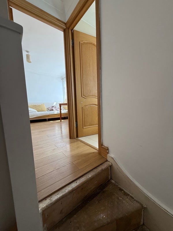 Room Normanshire Drive in Greater London