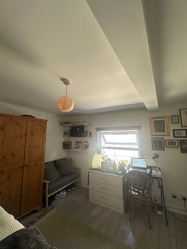 Room Bethnal Green Road in Greater London