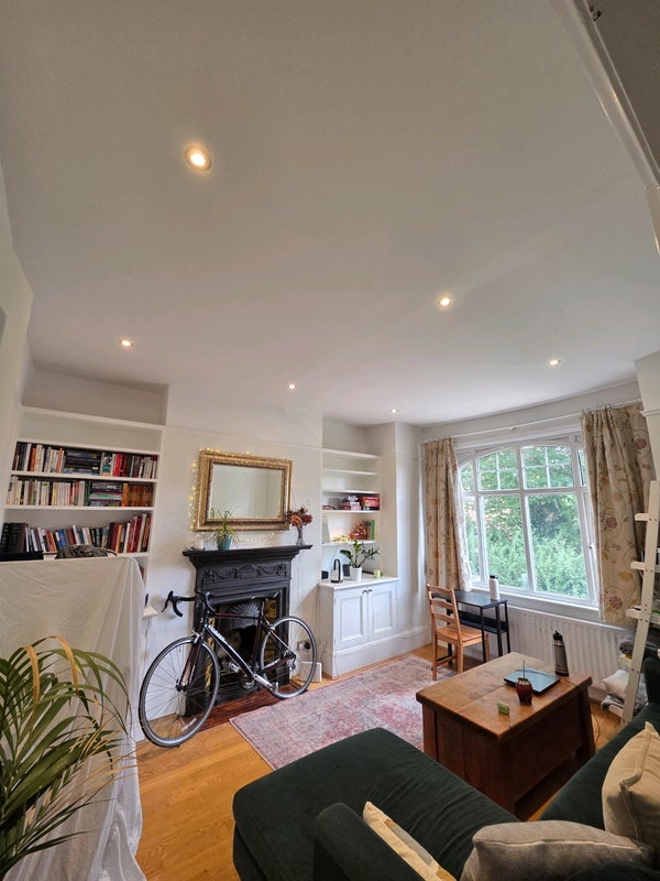 Room Bedford Hill in Greater London