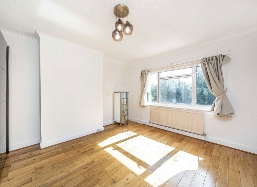 House Walmington Fold in Greater London
